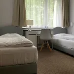 Berg Hotel 2*